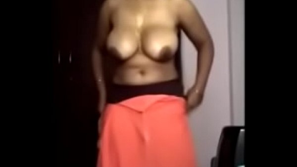 Desi mallu aunty boobs