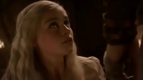 Khaleesi boobs