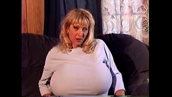 Maxi moom pregnant