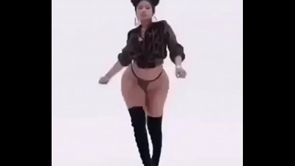 Nicki minaj naked booty