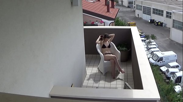 Spying on neighbour porn