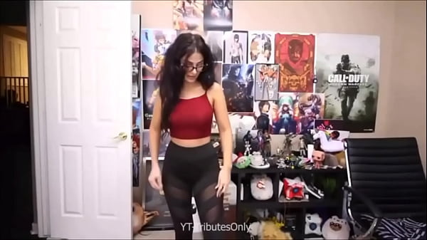Sssniperwolf thicc complaint