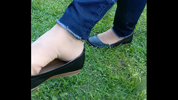 Female shoeplay