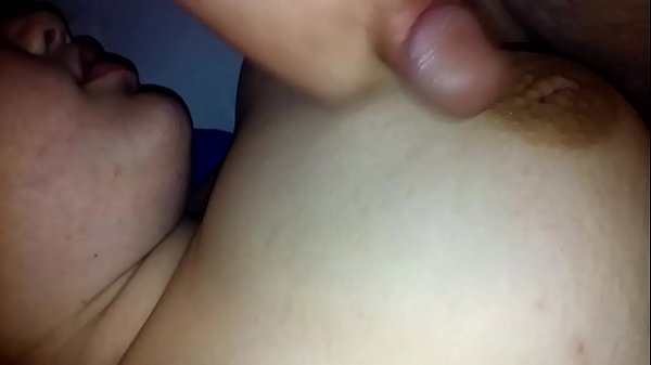 Jack off on her tits