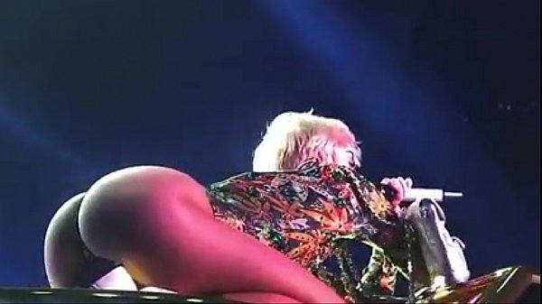 Miley cyrus lesbian sex