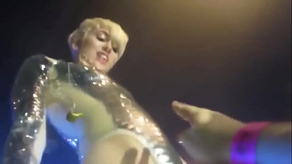 Miley cyrus sex gif