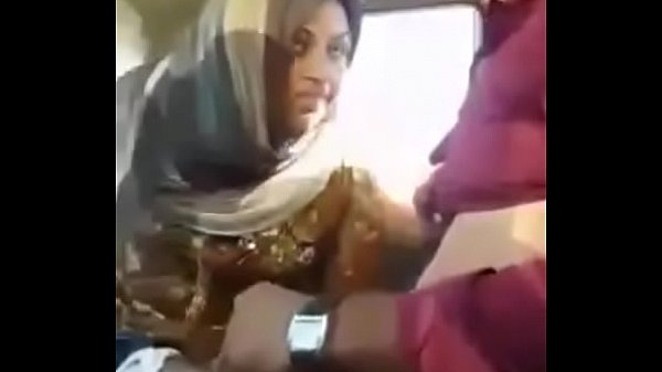 Desi aunty in car