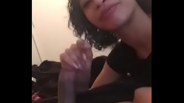 Ejaculate in her mouth