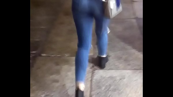 Hot ass in jeans
