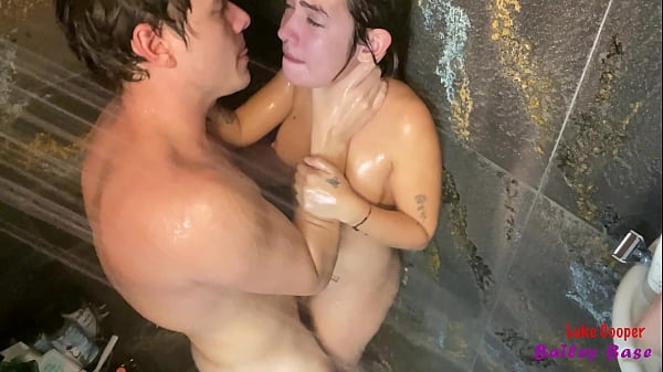 Hot shower sex