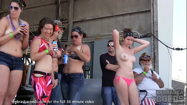 Naked girls at festivals