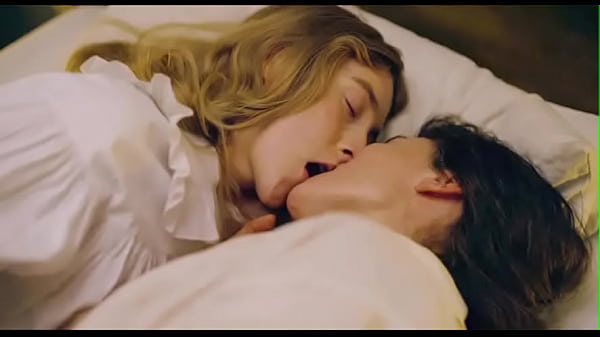 Sex scene clip