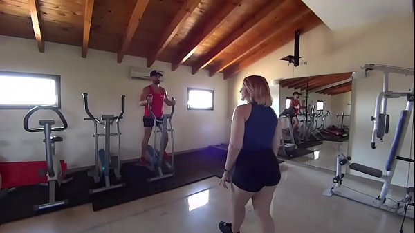 Sexy gym tits