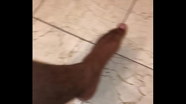 Straight male foot fetish