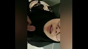 Indonesian jilbab